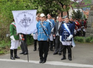 Umzug in den Schlosspark von Weinheim