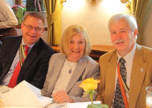 Dr. Thomas Kless, Ingeborg Hevendehl, Dr. Günther Hevendehl (v.l.n.r.)